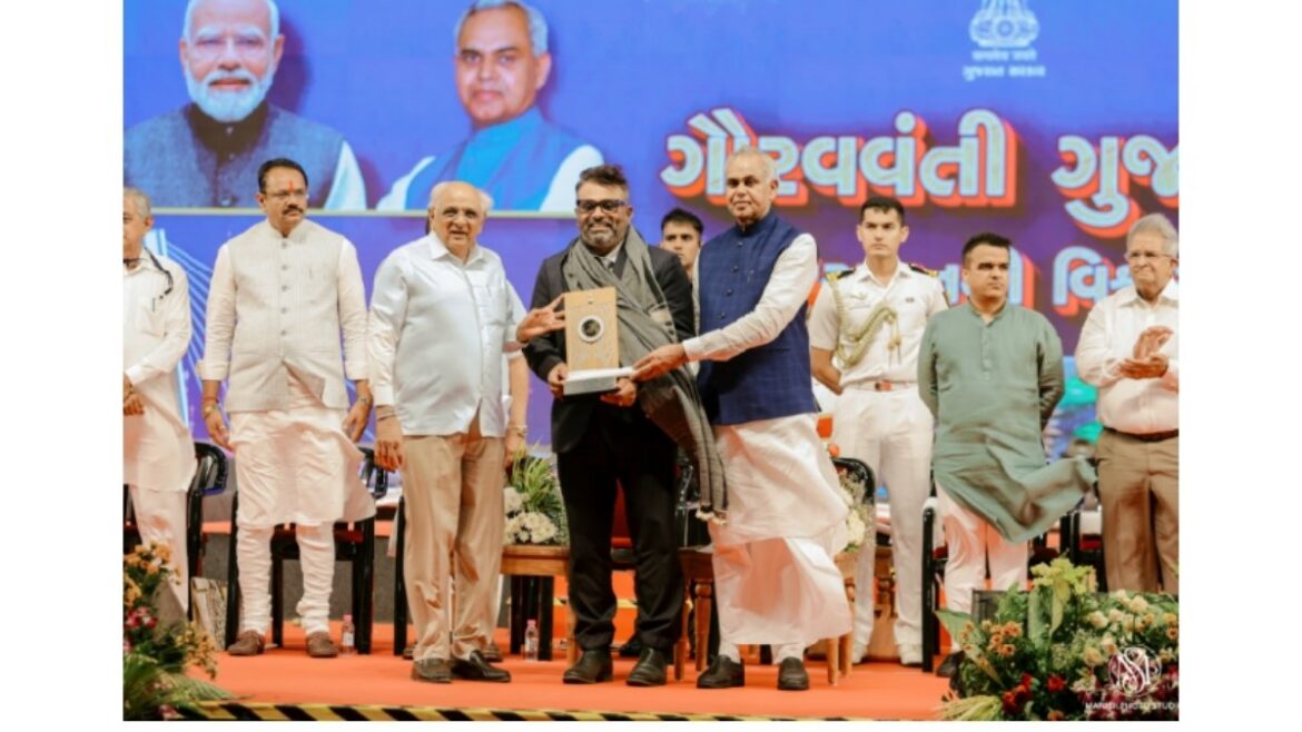 Marengo CIMS Hospital’s cardiac surgeon Dr. Dhaval Naik honoured with Gujarat Garima Award