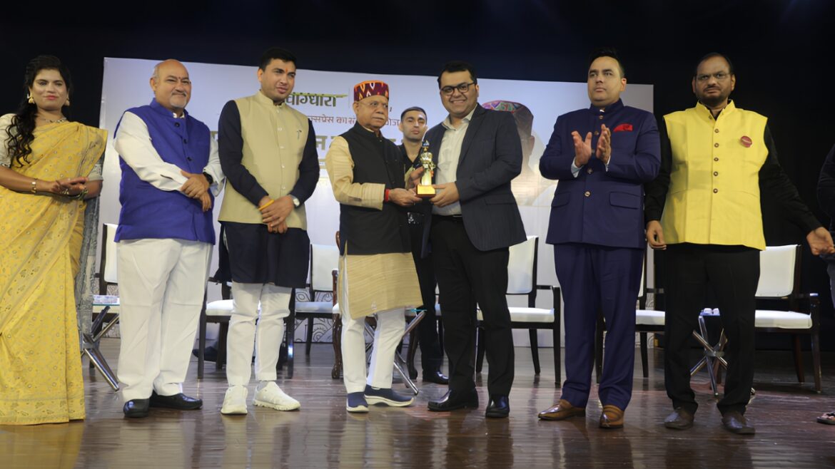 Madhav Das Honoured for Excellence in Human Resources and Literature at Vagdhara Samman Samaroh